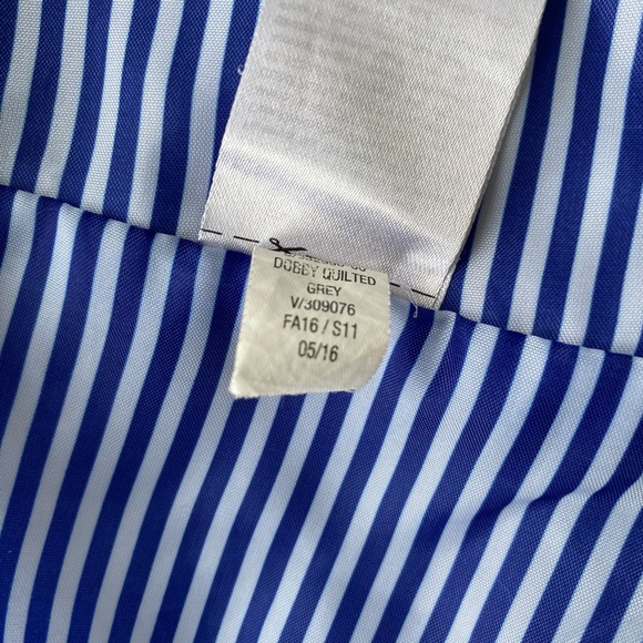 Old Navy Dobby Quilted Gray Sleeveless Jacket Vest Size XL (14) Regular - Picture 14 of 17